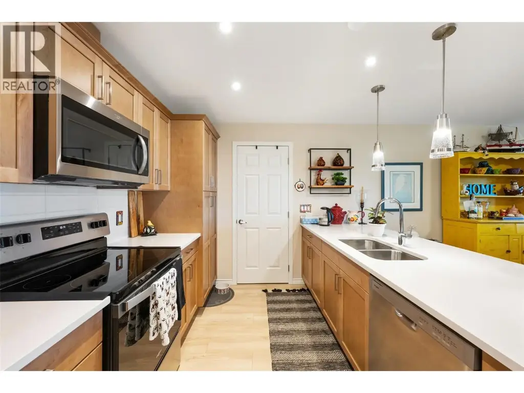 3362 Skaha Lake Road Unit# 1002 Lot# 238, Penticton